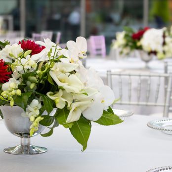 Stapleton Floral - Modern Event Florals and table Centerpieces - Florists Near Me - Boston, Massachusetts Stapleton Floral - Modern Event Florals and table Centerpieces - Florists Near Me - Boston, Massachusetts