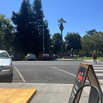 The Butcherman - Outside seating - Barbeque Near Me - Sonoma, California The Butcherman - Outside seating - Barbeque Near Me - Sonoma, California