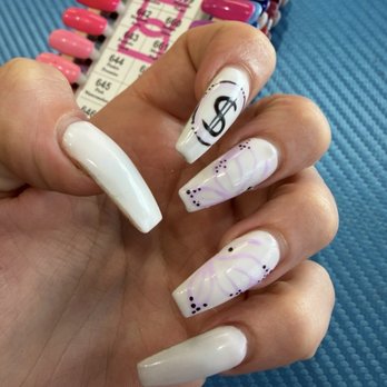 Beauty Nails & Perfumes - she saw my tattoo and wanted to freestyle a similar design ! - Nail Salons Near Me - Long Beach, California