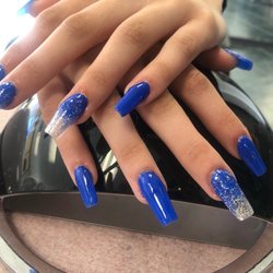 Melinda's Place - Sweet sixteen nails
