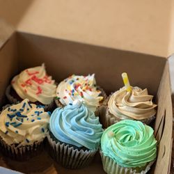 The Springs Cupcake Truck