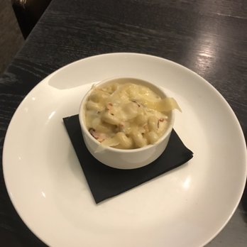 Olive Lounge - a bowl of macaroni and cheese - Lounges Near Me - Bloomington, Minnesota