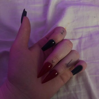 LT Nail Lounge - Nail Salons Near Me - Crystal Lake, Illinois