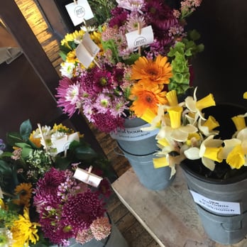 Time Market - Time Market has the loveliest flower selection in town. Those Daffodils! from Best Buds Flower Co - Pizza Near Me - Tucson, Arizona Time Market - Time Market has the loveliest flower selection in town. Those Daffodils! from Best Buds Flower Co - Pizza Near Me - Tucson, Arizona