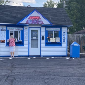 Summer Sno - Frontage seating to the right. - Shaved Ice Near Me - Fort Wayne, Indiana Summer Sno - Frontage seating to the right. - Shaved Ice Near Me - Fort Wayne, Indiana