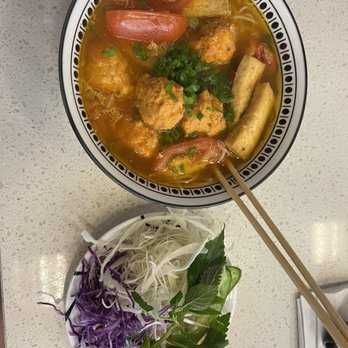 Paris Banh Mi - Vermicelli - Vietnamese Crab Soup / Bun Rieu Cua - Vietnamese Near Me - Melbourne, Florida Paris Banh Mi - Vermicelli - Vietnamese Crab Soup / Bun Rieu Cua - Vietnamese Near Me - Melbourne, Florida