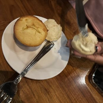 South City Kitchen - Avalon - Cornbread muffin - Southern Near Me - Alpharetta, Georgia South City Kitchen - Avalon - Cornbread muffin - Southern Near Me - Alpharetta, Georgia