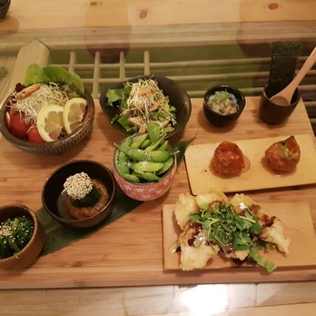Green Leaf Sushi - Green Leaf Starter Sampler - Sushi Bars Near Me - Vancouver, British Columbia