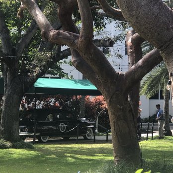 Truman Little White House - Car under the canopy - Museums Near Me - Key West, Florida