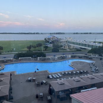 Harrah's Gulf Coast - Hotels Near Me - Biloxi, Mississippi