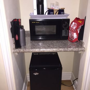 The Eagle Inn - Microwave and fridge in the room - Hotels Near Me - Santa Barbara, California
