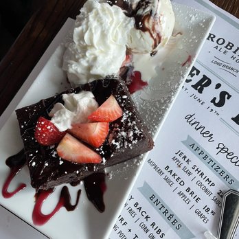 The Robinson Ale House - Pubs Near Me - Long Branch, New Jersey