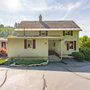 Photo of Andrea Levine Kennedy - YB Realty