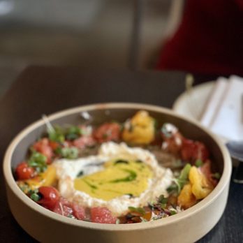 Vendemmia - Heirloom Tomato ($18) - New American Near Me - Seattle, Washington Vendemmia - Heirloom Tomato ($18) - New American Near Me - Seattle, Washington