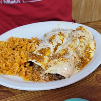El Alamo Cafe - Burrito Plate - American Near Me - Hearne, Texas