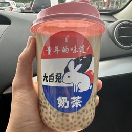 White rabbit milk tea