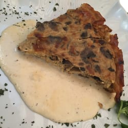 La Olivera - Este pastel de setas, por simple que parezca, está cojonudo. La ración XXL