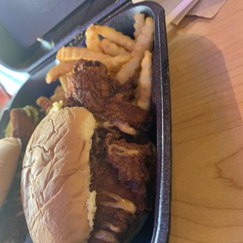Dave's Hot Chicken - To go Bro - Chicken Shop Near Me - Orem, Utah