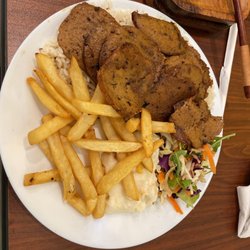 Happy Vegans - Vegan Gyro Plate