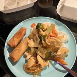 Pon's Thai Cuisine