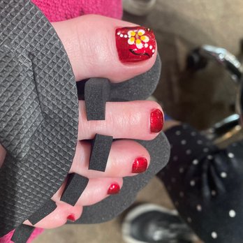 OMG Spa - Regular pedicure with nail art - Massage Near Me - Chicago, Illinois OMG Spa - Regular pedicure with nail art - Massage Near Me - Chicago, Illinois