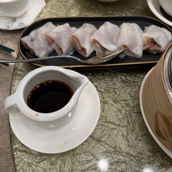 海景軒 - Char siu rice roll with sauce - Cantonese Near Me - Hong Kong, HK