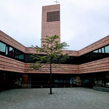 Propsteikirche St. Trinitatis - Churches Near Me - Leipzig, SN
