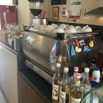 The Blackstock Kitchen - drinks n stuff - Cafes Near Me - London, XGL The Blackstock Kitchen - drinks n stuff - Cafes Near Me - London, XGL