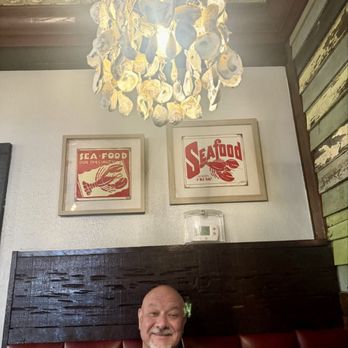 Dons Seafood - Lafayette - Look at the lights!!!! Oyster shells - Seafood Near Me - Lafayette, Louisiana