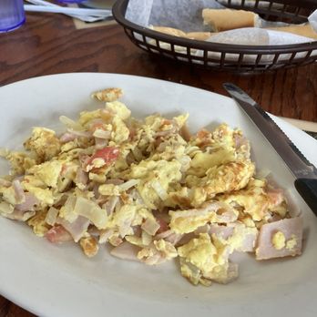 Puerto Sagua Restaurant - Turkey Scramble - Cuban Near Me - Miami Beach, Florida