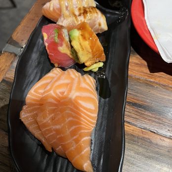 Dragon Pearl Buffet - Buffets Near Me - Toronto, Ontario