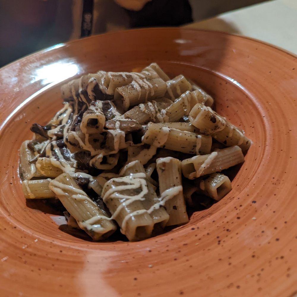 Il Cavatappi - Rigatoni - Italian Near Me - Varenna, LC