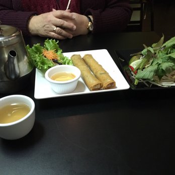 Authentic Vietnamese Pho House - Big Vegetable Spring Rolls - Vietnamese Near Me - Ottawa, Ontario