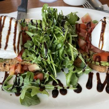 Farmingdale Diner - Avocado Delight (avocado toast with burrata!) - Diners Near Me - Farmingdale, New York
