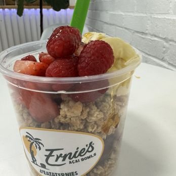 Ernie's Acai - The Automatic and added raspberries. - Acai Bowls Near Me - Coral Gables, Florida Ernie's Acai - The Automatic and added raspberries. - Acai Bowls Near Me - Coral Gables, Florida