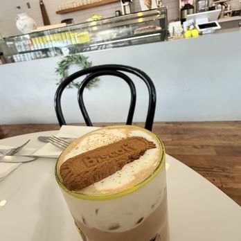 The BVRLY - Biscoff yumminess - Breakfast & Brunch Near Me - Beverly Hills, California The BVRLY - Biscoff yumminess - Breakfast & Brunch Near Me - Beverly Hills, California