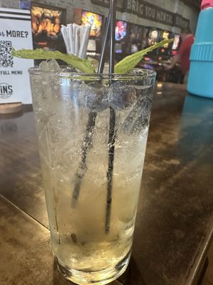 16-Bit Bar+Arcade by null