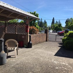 Porthaven Healthcare Center - Smoking area for patients