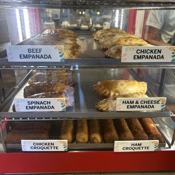Cortadito Coffee House - Brickell - Coffee & Tea Near Me - Miami, Florida