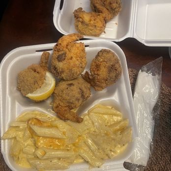 Charlie's Restaurant & Catering - The second batch of stuffed shrimp and Mac n cheese my parents were given. - Seafood Near Me - Violet, Louisiana