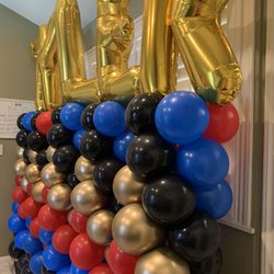 Kreative Creation Balloons - 5 towers with graduates name at the top