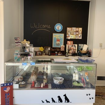 Pampered Paws - Front desk - Pet Groomers Near Me - South Bend, Indiana Pampered Paws - Front desk - Pet Groomers Near Me - South Bend, Indiana