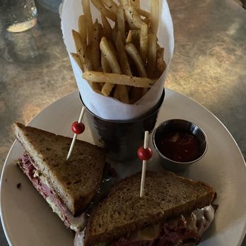 Preserve - Reuben - Lounges Near Me - Winters, California Preserve - Reuben - Lounges Near Me - Winters, California