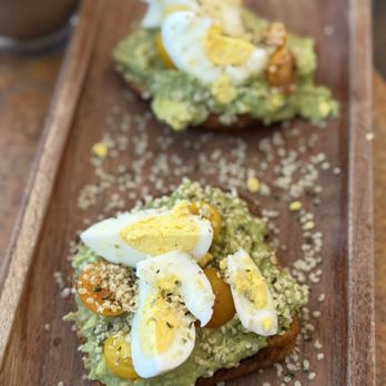 Bean To Cup Coffee Lounge - Avocado Toast - Coffee & Tea Near Me - Naples, Florida Bean To Cup Coffee Lounge - Avocado Toast - Coffee & Tea Near Me - Naples, Florida