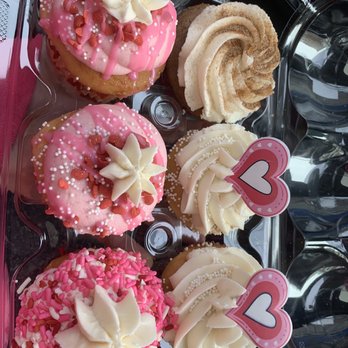 Jenna's Bakehouse - a variety of cupcakes - Bakeries Near Me - Vincennes, Indiana