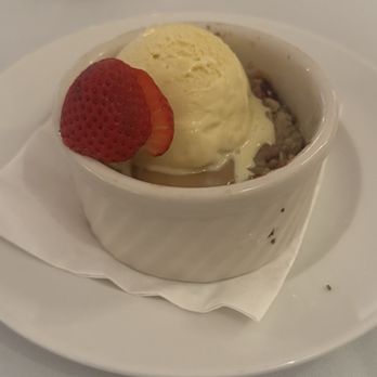 Wentworth Hotel Restaurant - Peach crumble - Diners Near Me - Jackson, New Hampshire Wentworth Hotel Restaurant - Peach crumble - Diners Near Me - Jackson, New Hampshire