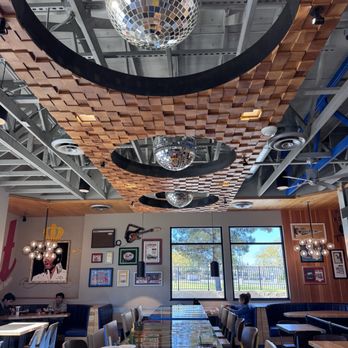 Raising Cane's Chicken Fingers - Chicken Shop Near Me - Corona, California Raising Cane's Chicken Fingers - Chicken Shop Near Me - Corona, California