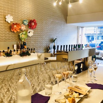 SIGH - Bar Area - Champagne Bars Near Me - Sonoma, California