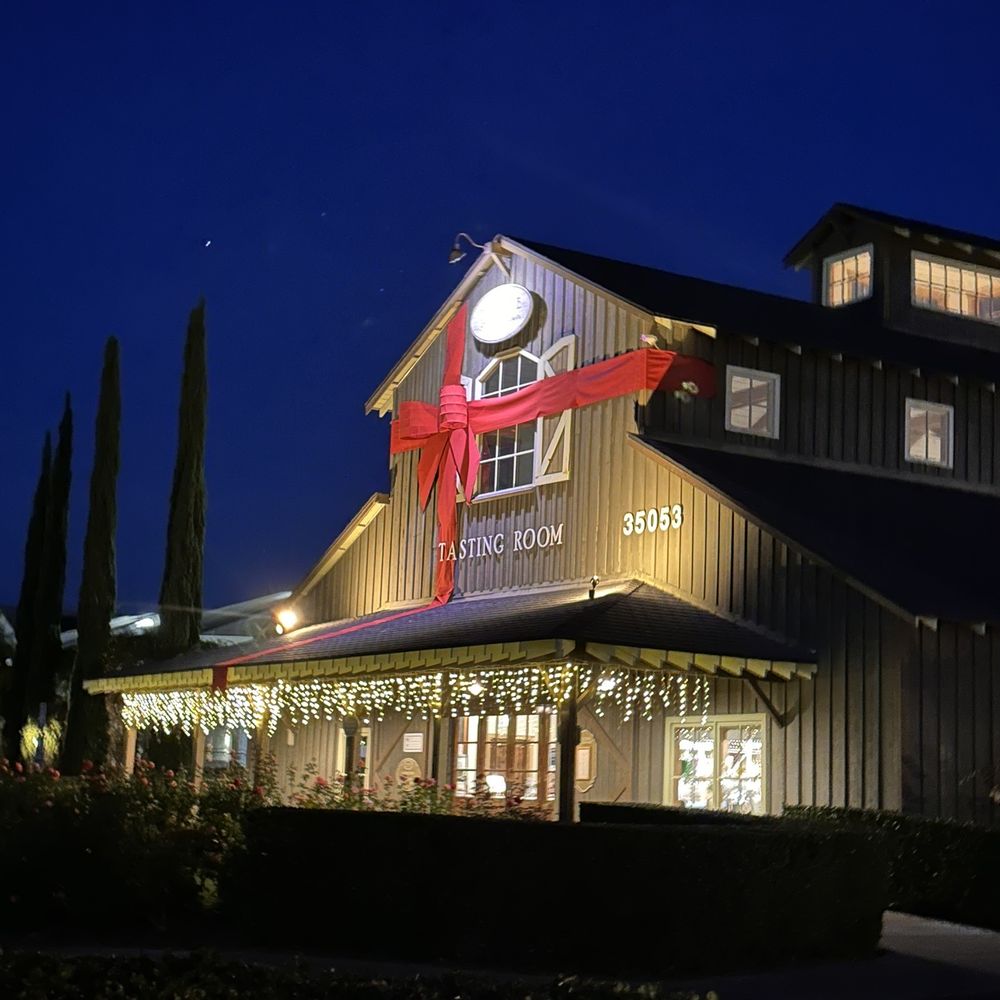 Ponte Vineyard Inn - Tasting room - Hotels Near Me - Temecula, California Ponte Vineyard Inn - Tasting room - Hotels Near Me - Temecula, California