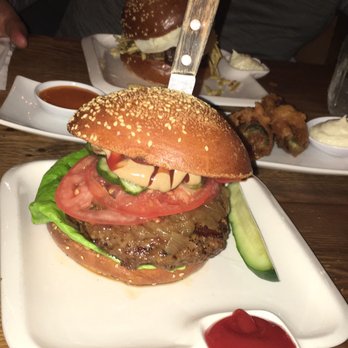 Boeuf & Bun - Hard as rock dry as bone looks can be deceiving burger - Burgers Near Me - Crown Heights, New York